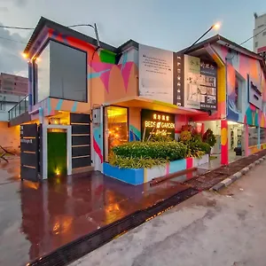 Hostel Beds In Garden